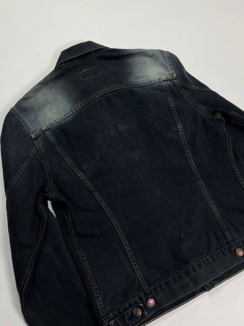 Irregular Levis trucker denim jacket Irregular Levis trucker denim jacket