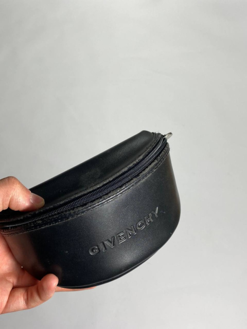 Moschino okulary +gratis gucci+ gratis givenchy case Moschino okulary +gratis gucci+ gratis givenchy case