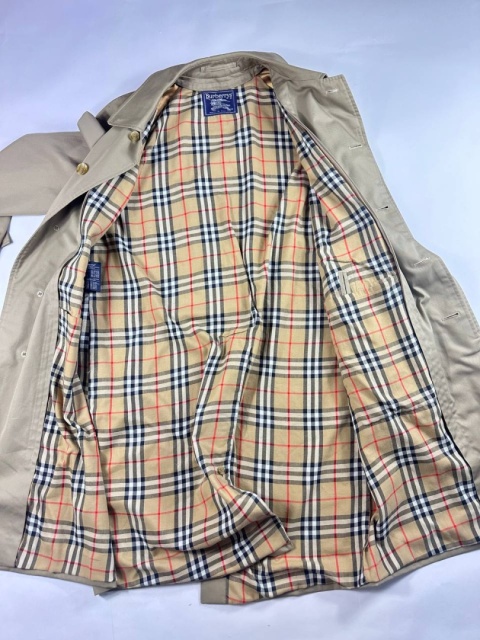 90s Burberrys trench coat 90s Burberrys trench coat