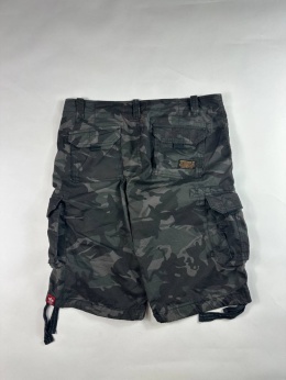 Alpha Industries cargo shorts (ciemne camo)