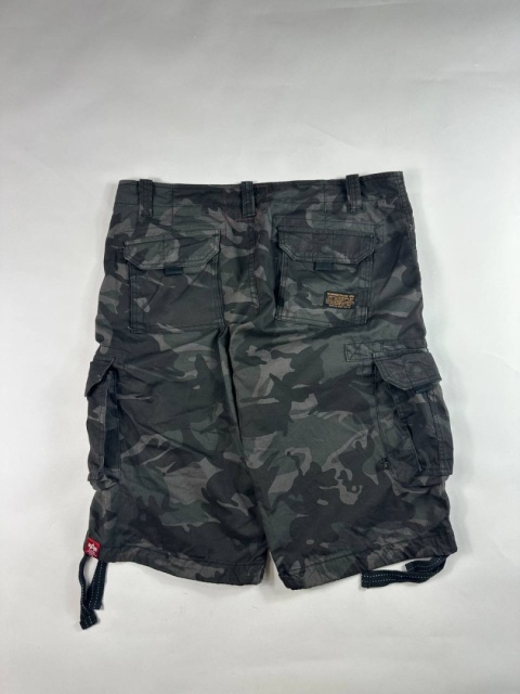 Alpha Industries cargo shorts (ciemne camo) Alpha Industries cargo shorts (ciemne camo)