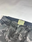 Alpha Industries cargo shorts (ciemne camo)