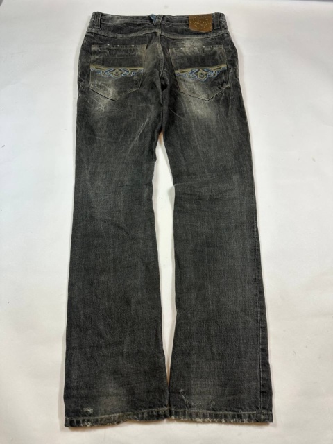 Black washed distressed jeans