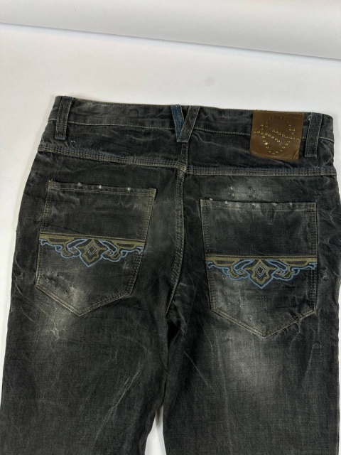 Black washed distressed jeans