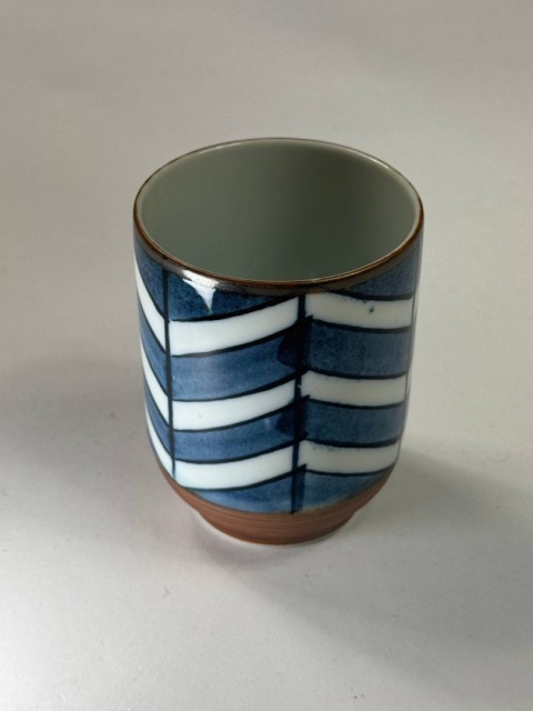 Japońska ceramika - czaruszka biało niebieska