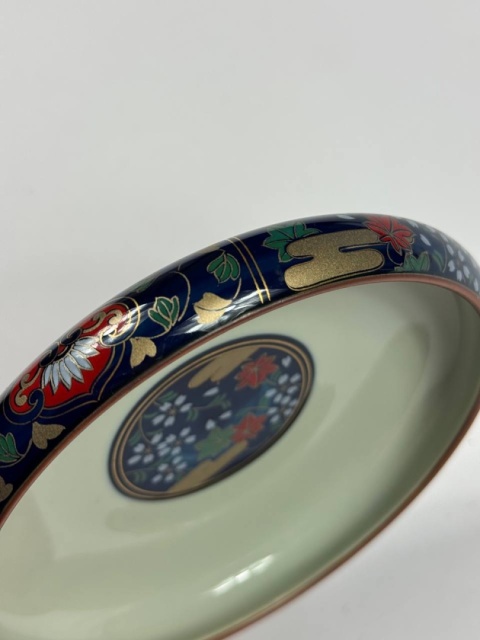 Japońska ceramika - talerz z kwiatuszkami