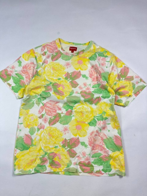 Supreme SS18 Flowers tshirt
