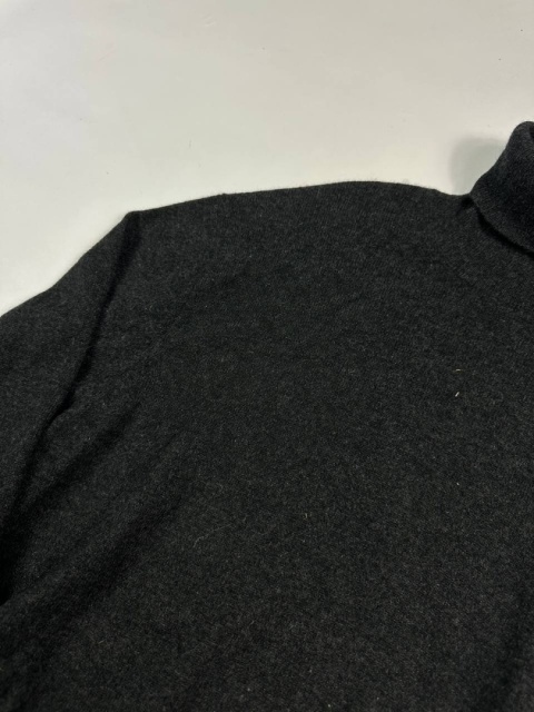100% cashemere turtleneck