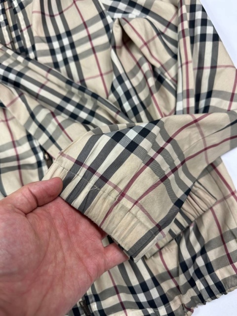 Burberry nova check windbreaker