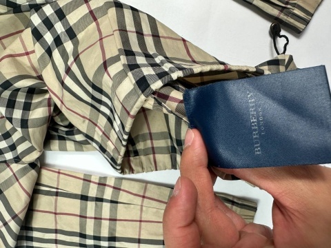Burberry nova check windbreaker