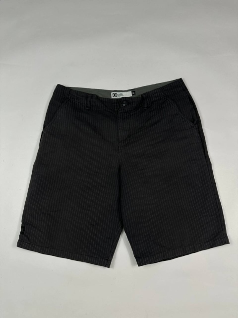 DC Shoes stripped shorts