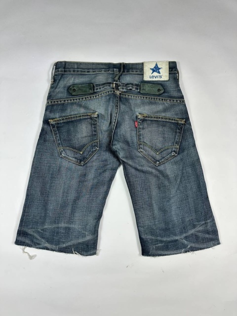 Levis blue star shorts